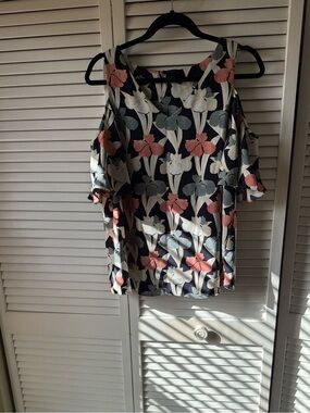 Ann Taylor Factory Navy Cold-Shoulder Floral Blouse with Coral & Cream
